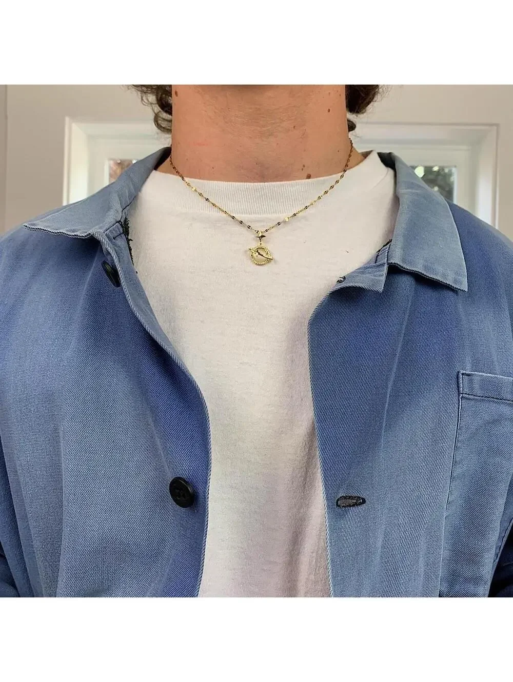 Y2k gold opal planet pendant opium necklace. Cool design. Chain is unisex. 18